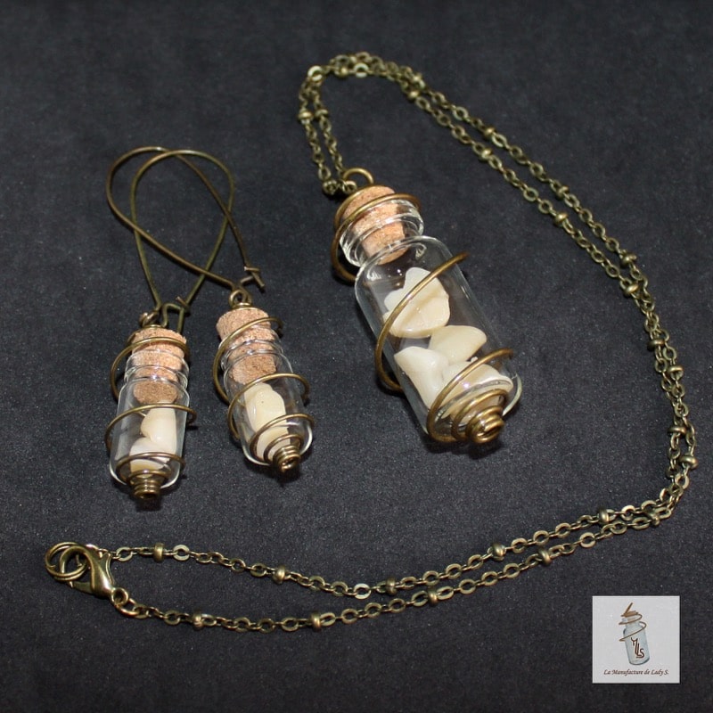 pendentif et boucles d'oreille Steampunk halloween dents dans fiole la Manufacture de Lady S bijoux Steampunk