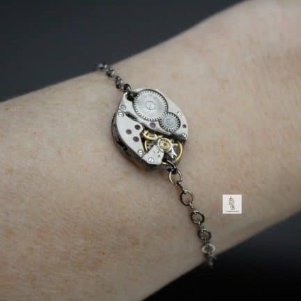 Bracelets et Bijoux de Main