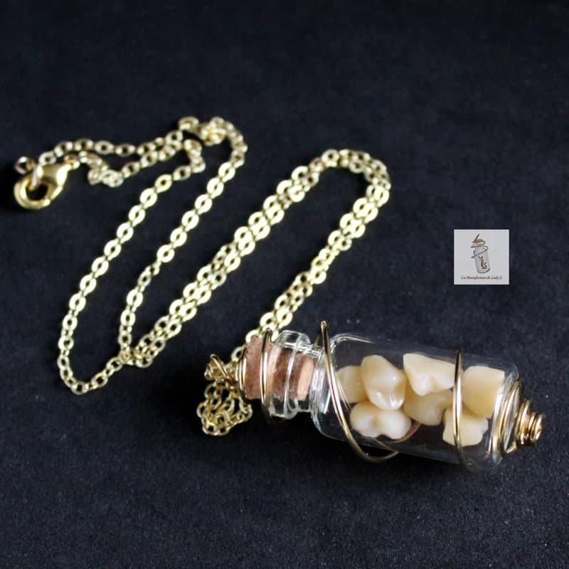 pendentif Steampunk halloween dents dans fiole la Manufacture de Lady S bijoux Steampunk