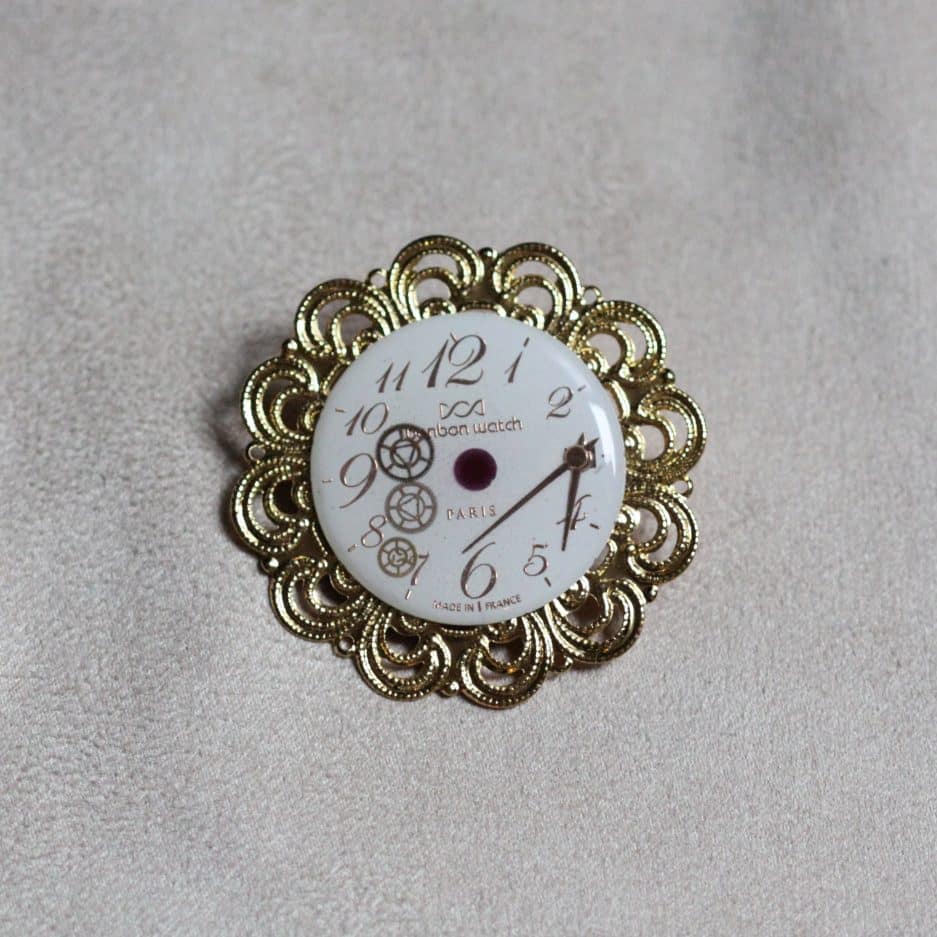 broche cadran estampe la Manufacture de Lady S bijoux Steampunk