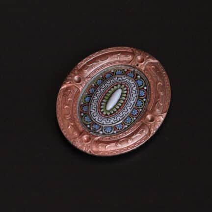 Broche aimantée Éclat d’Antan ovale – cabochon en verre ancien et estampe métallique